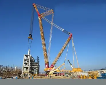 Orange Machinetech cralwer crane